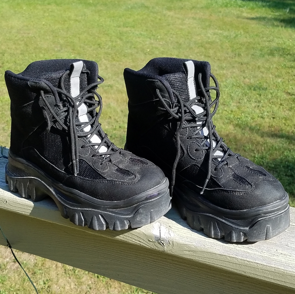 Black platform sneakers (womens size 39)